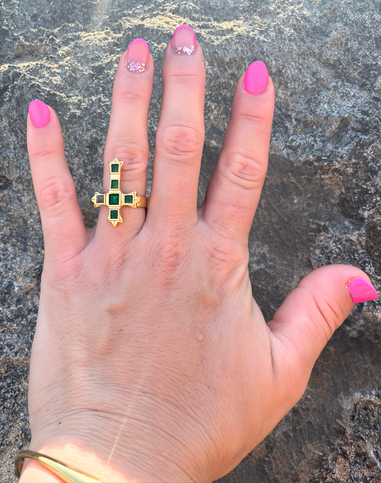 RING EMERALD CROSS